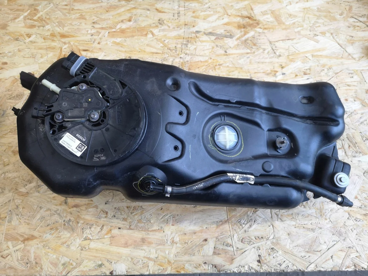 Jaguar XE AdBlue-säiliö pumppu FPLA-5J229-AB