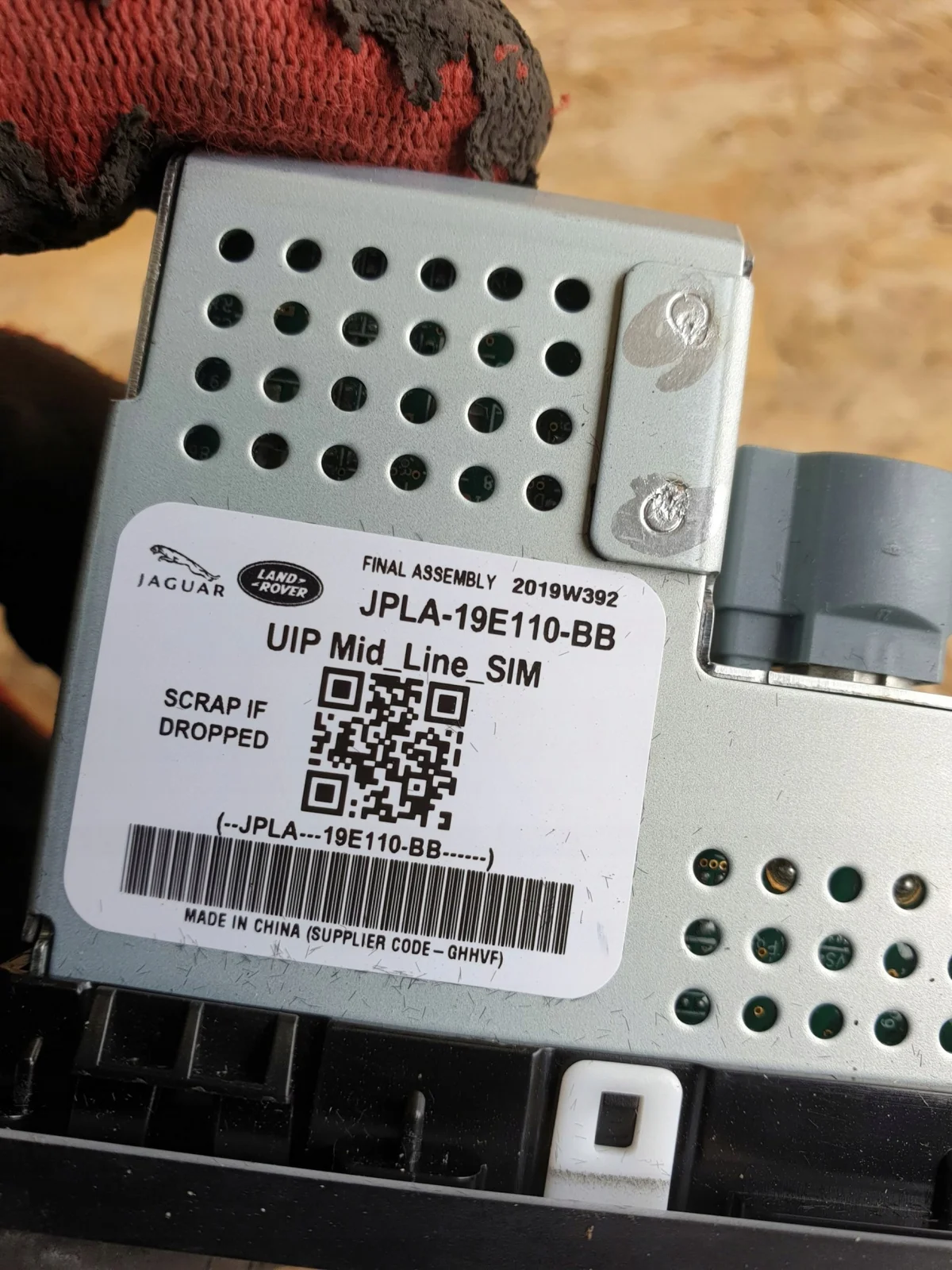 Jaguar F-Pace USB/SD Card Reader JPLA-19E110-BB image 4