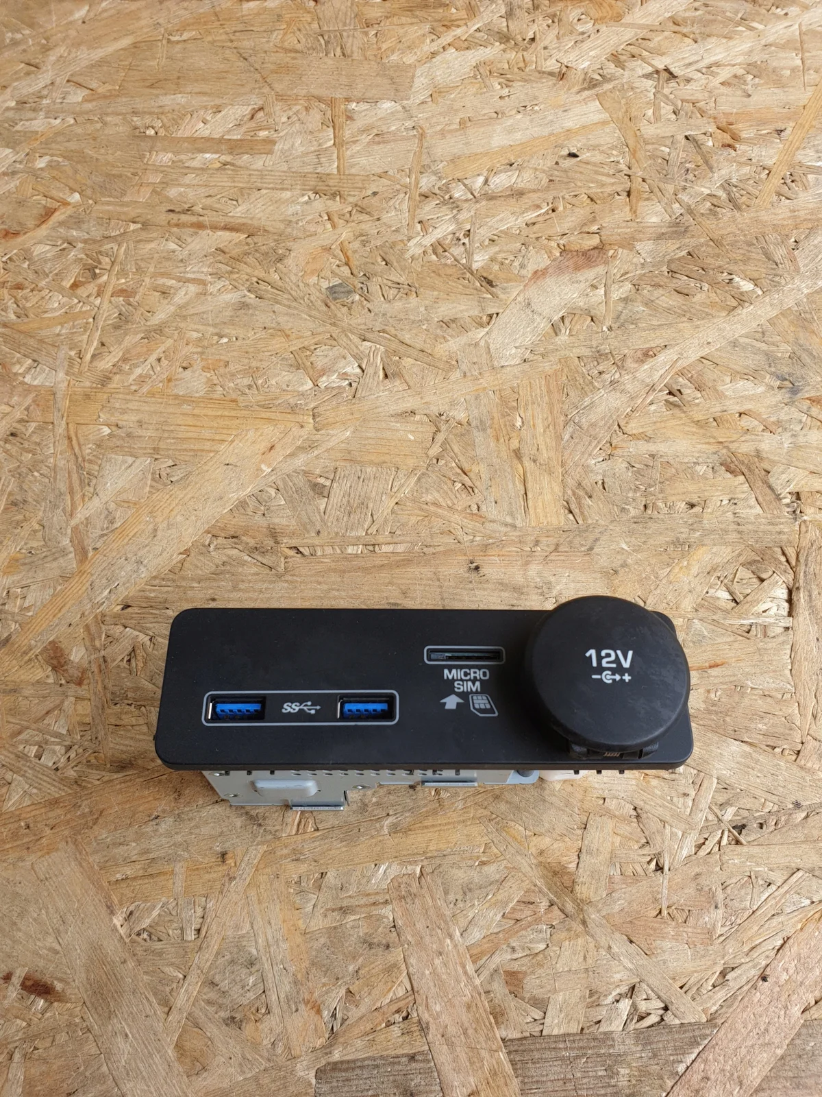 Jaguar F-Pace USB/SD Card Reader JPLA-19E110-BB image 6