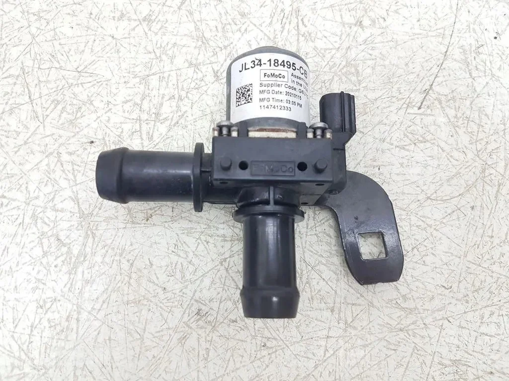 Bomba d'água Ford F150 2021 JL3418495CB