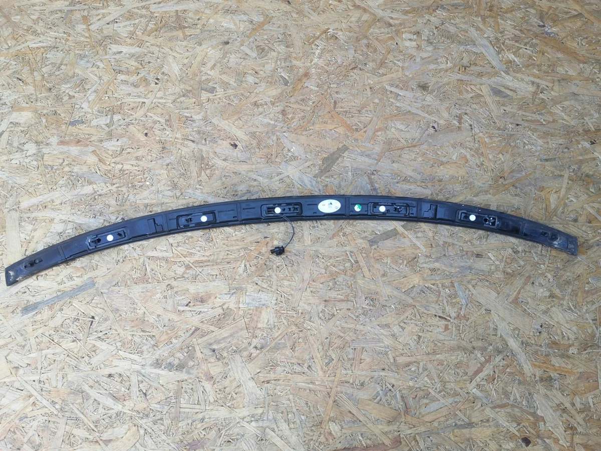 Jaguar XE Feu Stop Becquet GX73-13A613 image 7
