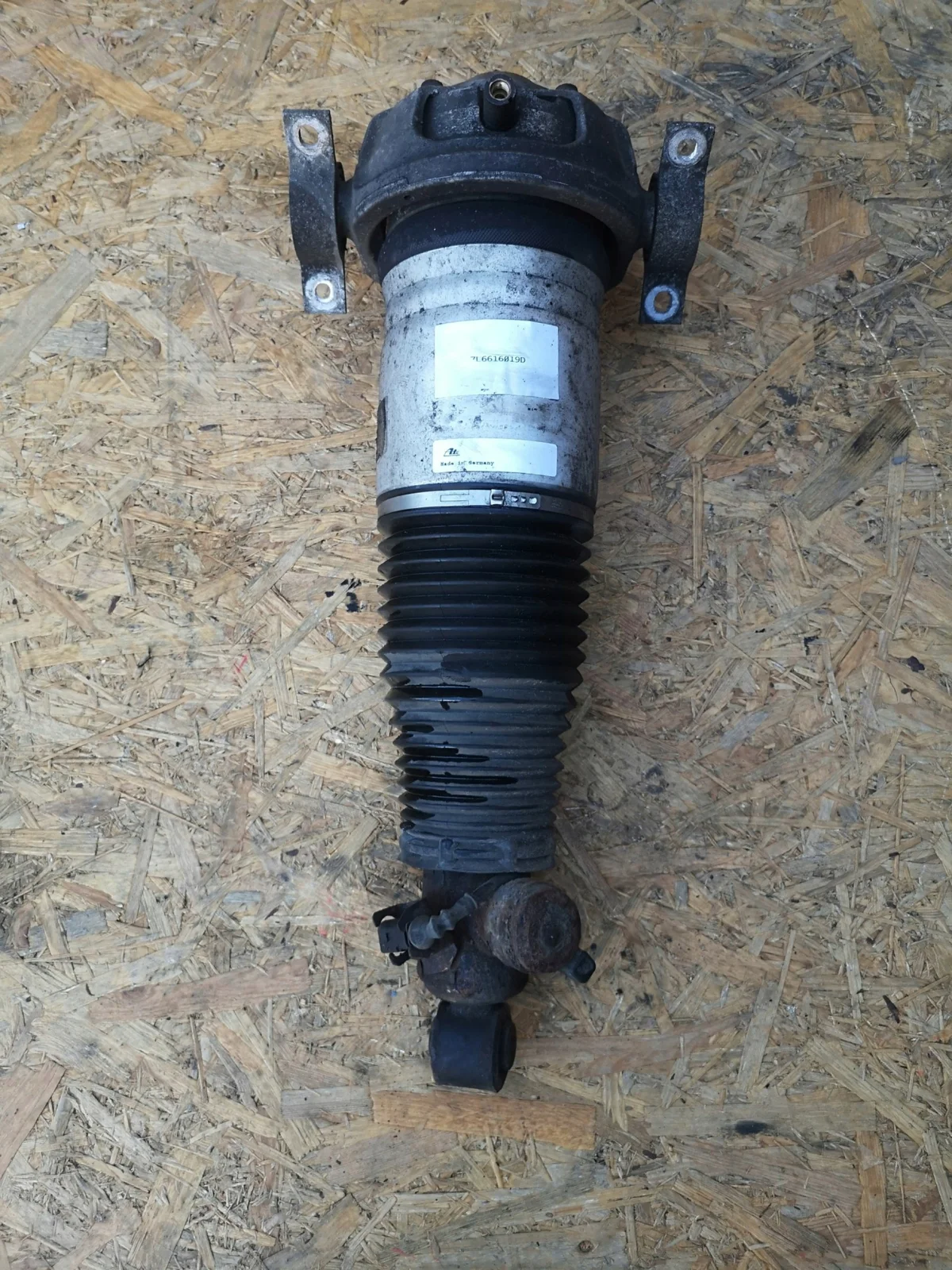 VW Touareg 7L ilmajousitus 7L6616019D