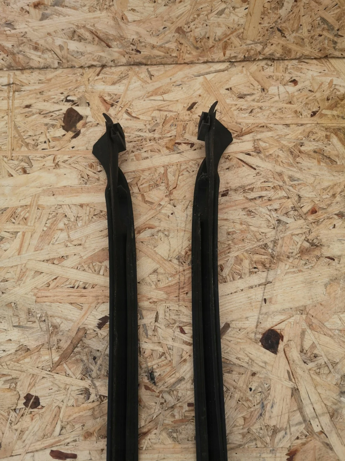 Listello parabrezza VW Golf 6 VI 5K0854320 image 10