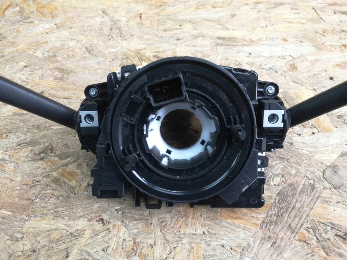 VW Golf VIII Steering Column Switch 5Q1953549D image 3
