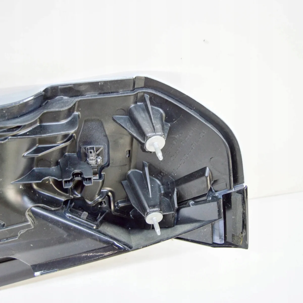 Spoiler posteriore Jaguar i-PACE J9D3-44210-A image 5
