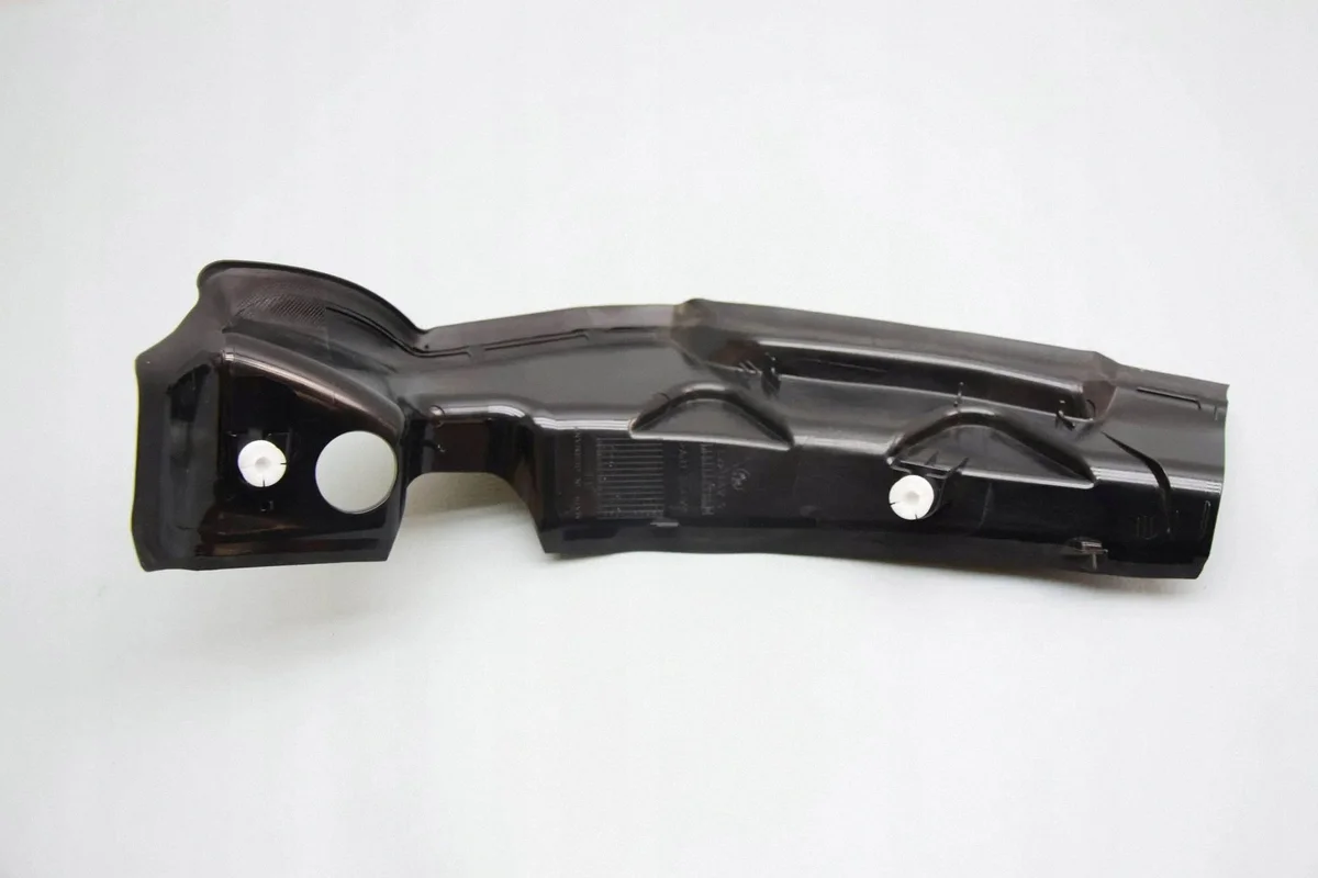 Moldura Farol Traseiro BMW X5 G05 Esquerda image 8