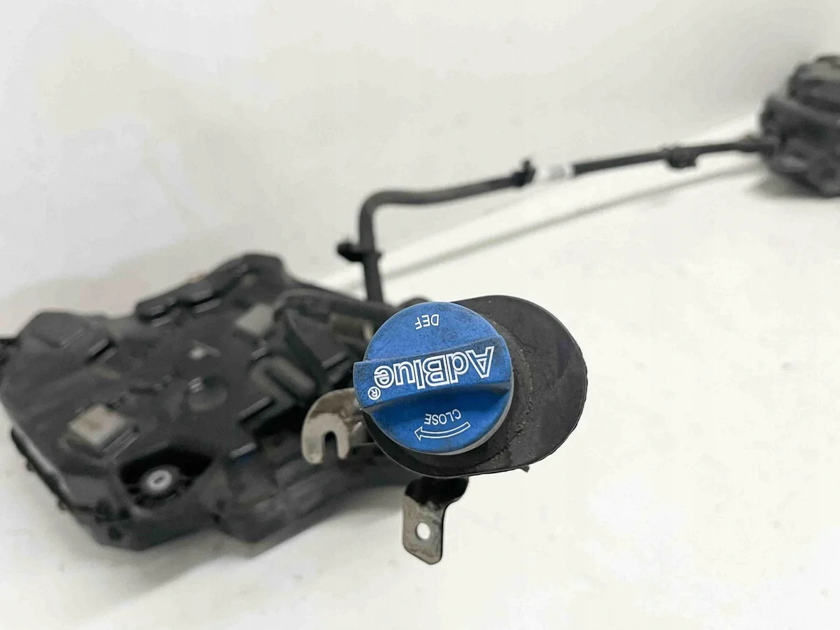 BMW 9423387 AdBlue-säiliö 2.0L diesel image 6