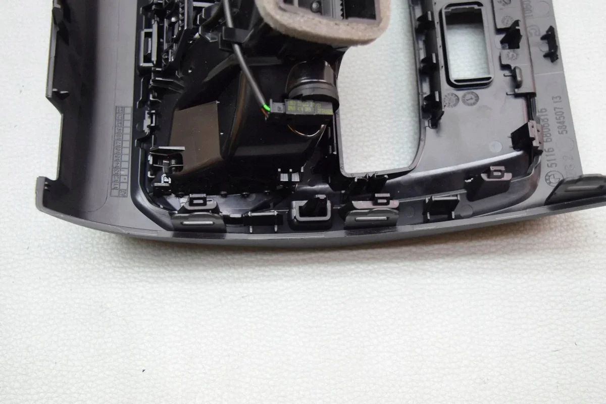 Console centrale BMW 4 G22 G23 G24 G26 5A05665 image 10