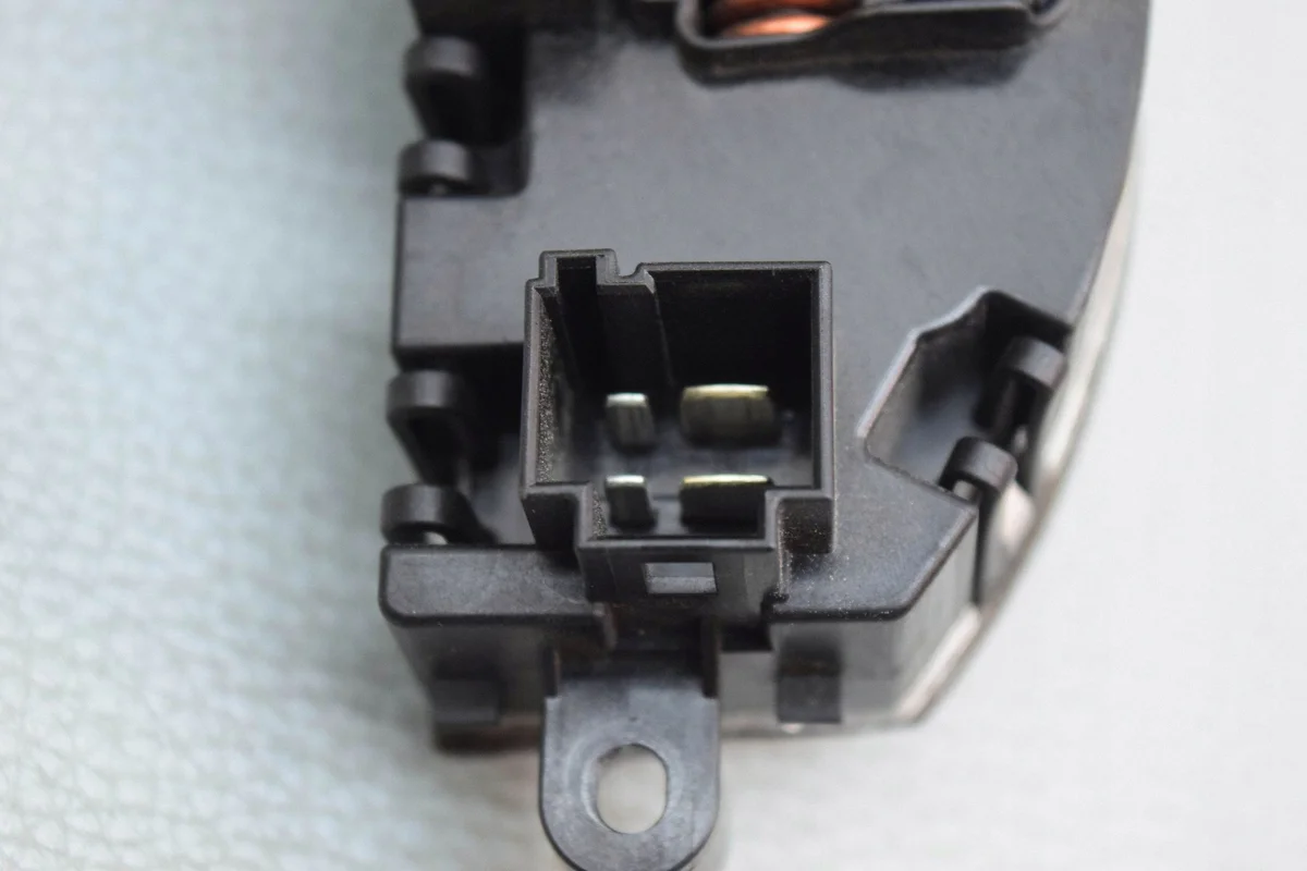 Weerstand blower BMW 2 F46 CZ1163602037 image 7