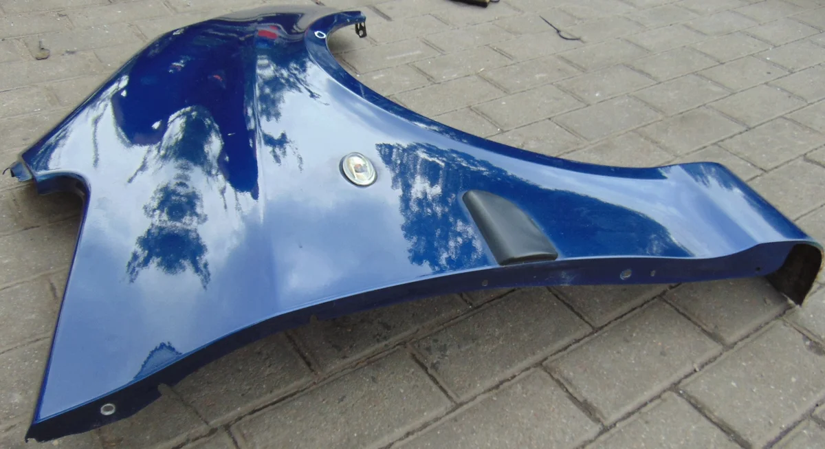 Kotflügel Rechts Vorne Peugeot 1007 gebraucht image 4