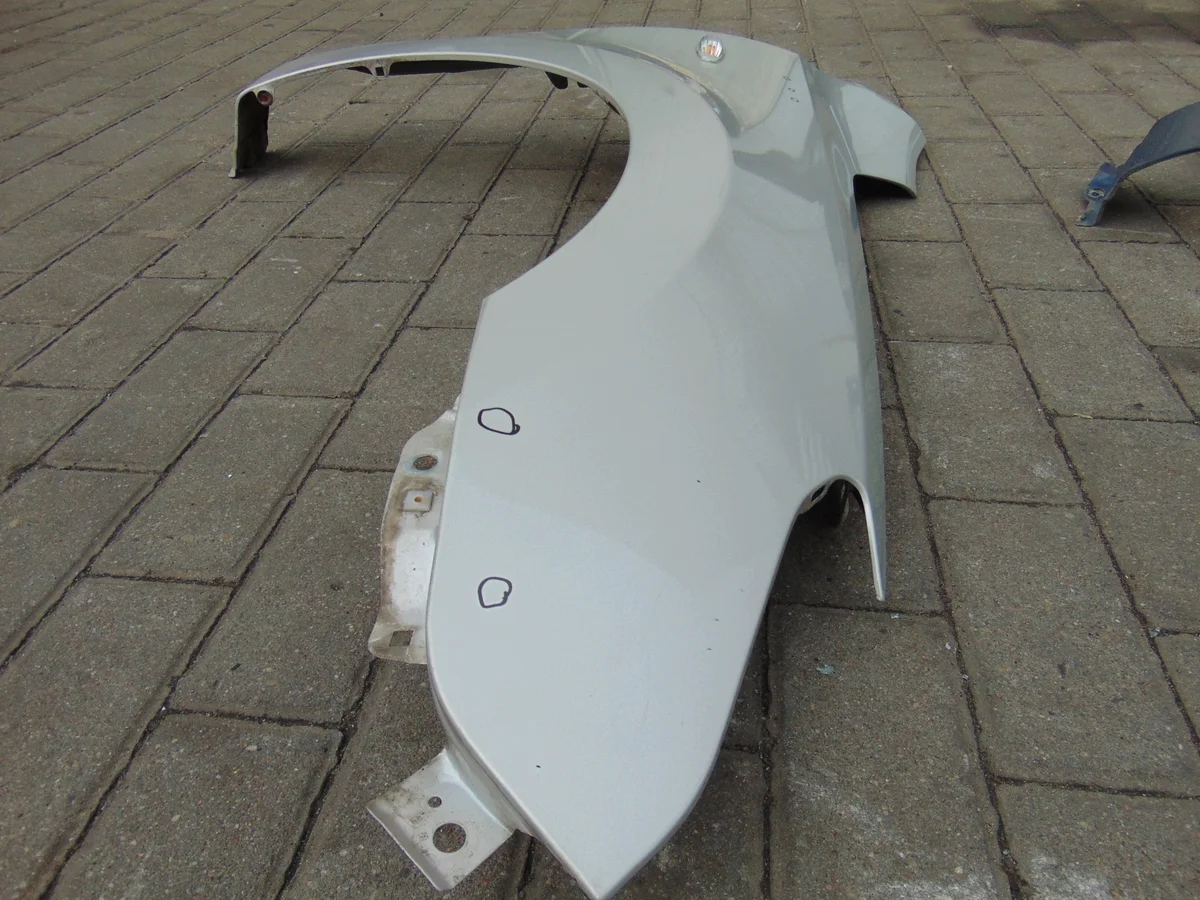 Kotflügel Rechts Vorne Hyundai i30 I (2007-) image 3