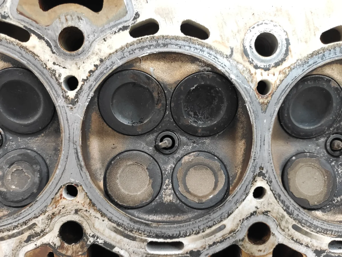 Culasse Opel Saab 2.0 T 55353482 image 9