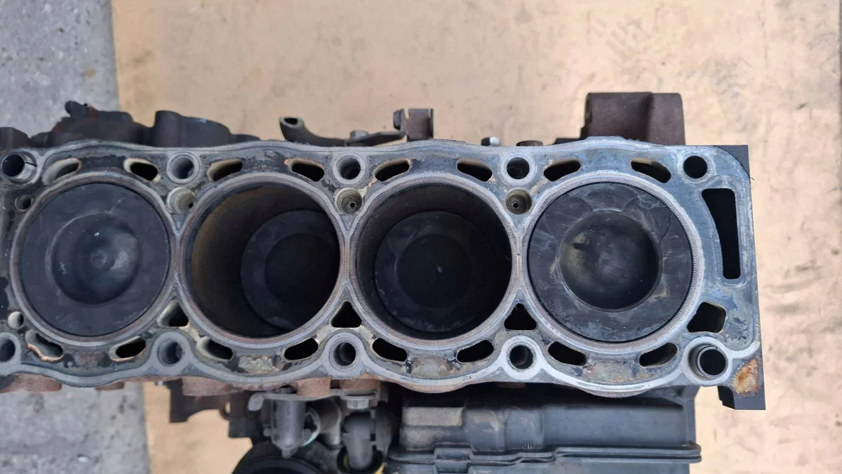 Bloque Motor Ford 2.0 TDCI UFDA Usado image 7