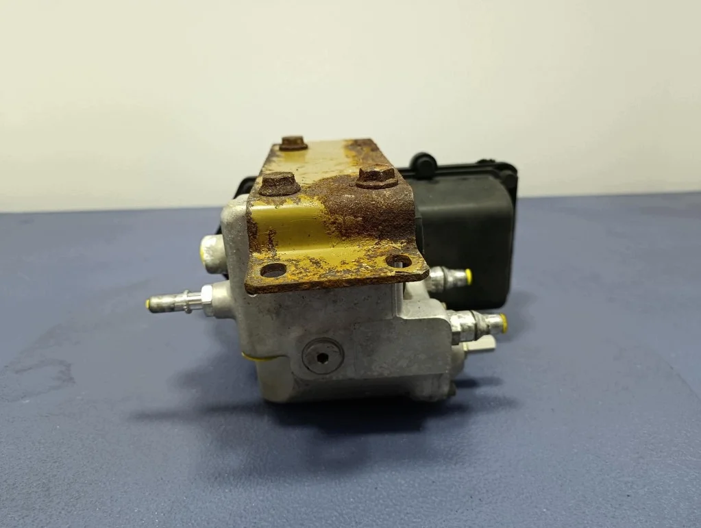 MERCEDES CONECTO O628 ADBLUE POMPA A0001400578 image 8
