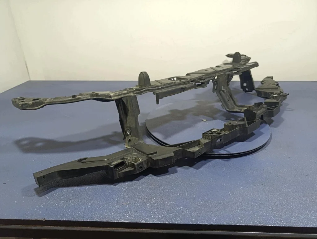 Renault Laguna III 07- Verstärkung vorne image 3