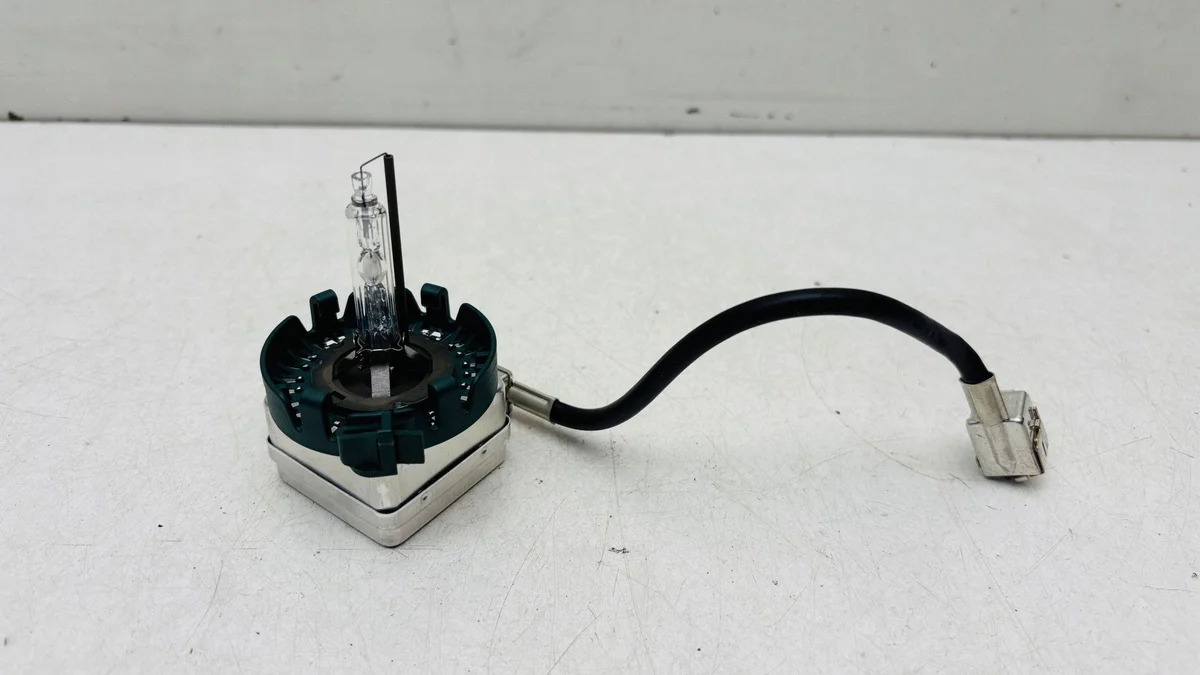 Audi A4 S4 B8 Xenon-polttimo Oikea 9285301244