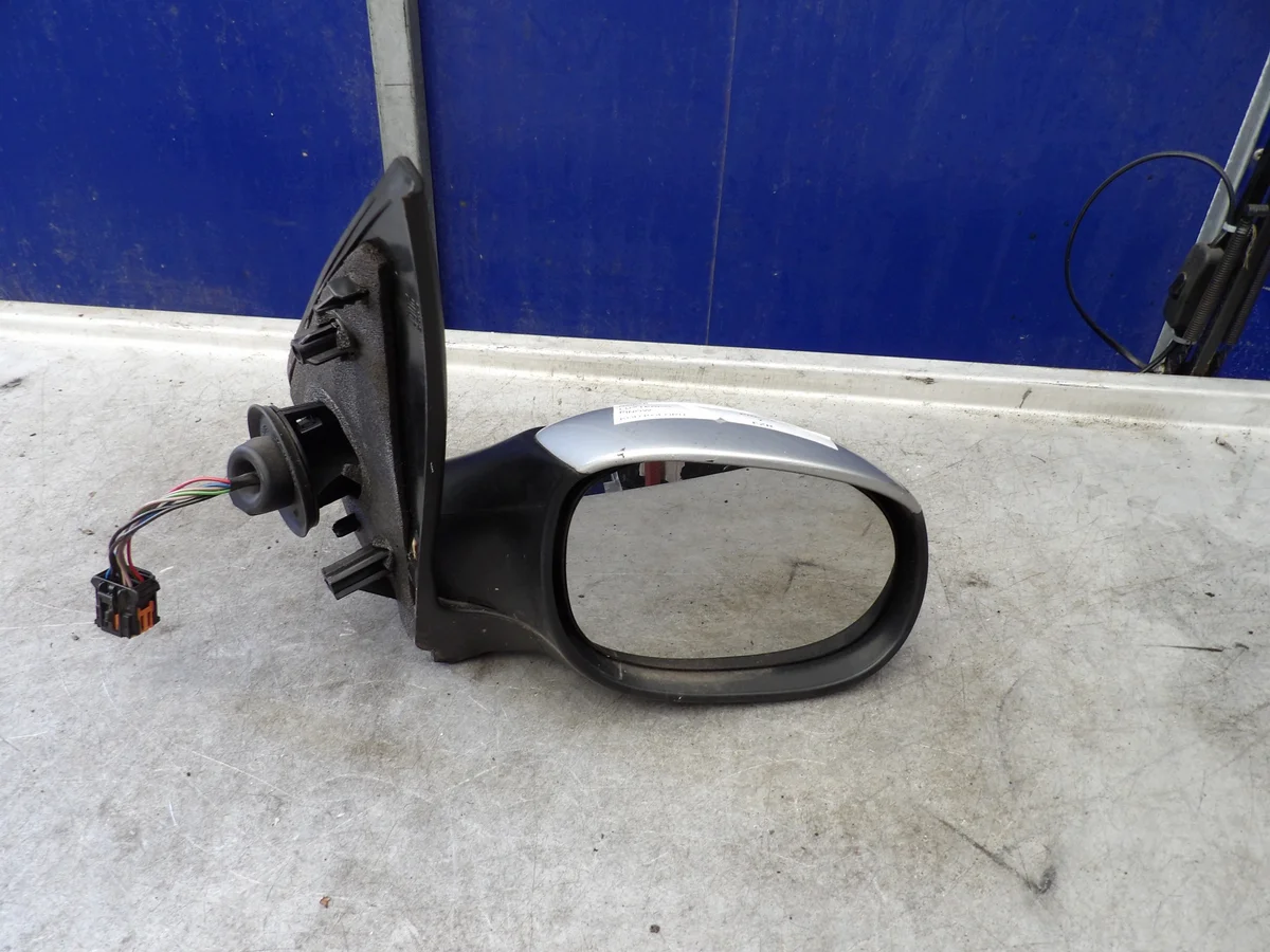 Rétroviseur Peugeot 206 droit 7 broches