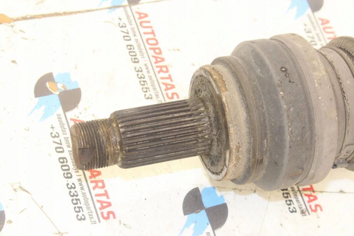 BMW X3 F25 2011 Hinterachswelle (OEM 7598031) image 3