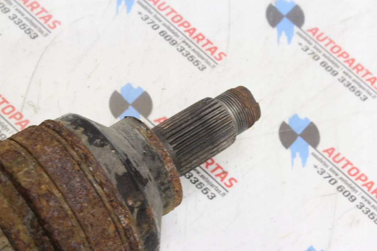 BMW 5 E39 Bakre drivaxel 1996 image 3