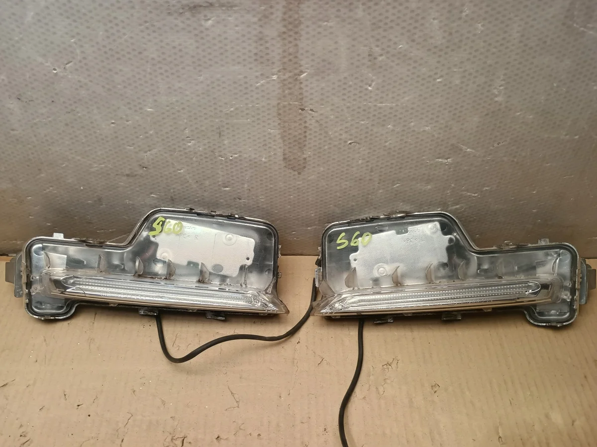 Feu de jour LED Volvo V60 S60 31420396 Droit