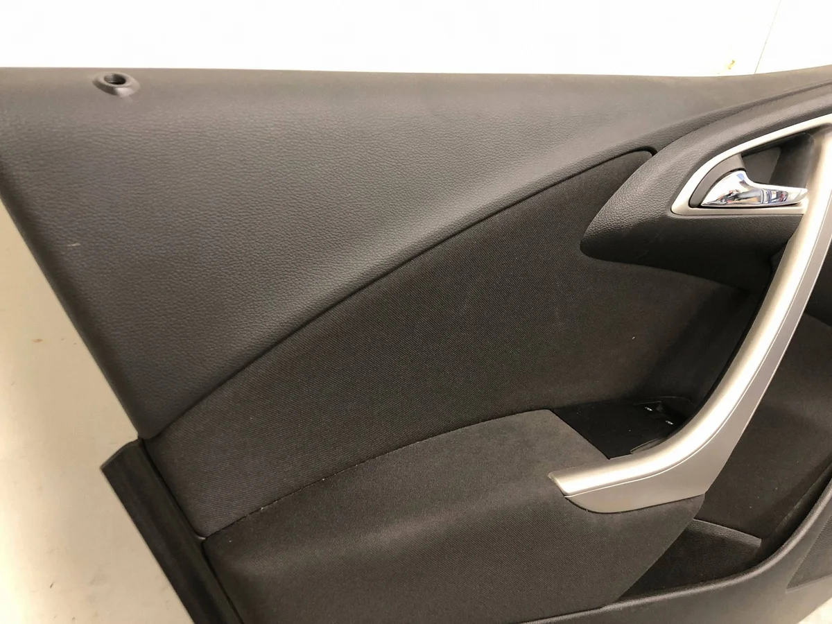 Panel puerta delantera izquierda Opel Astra J image 3