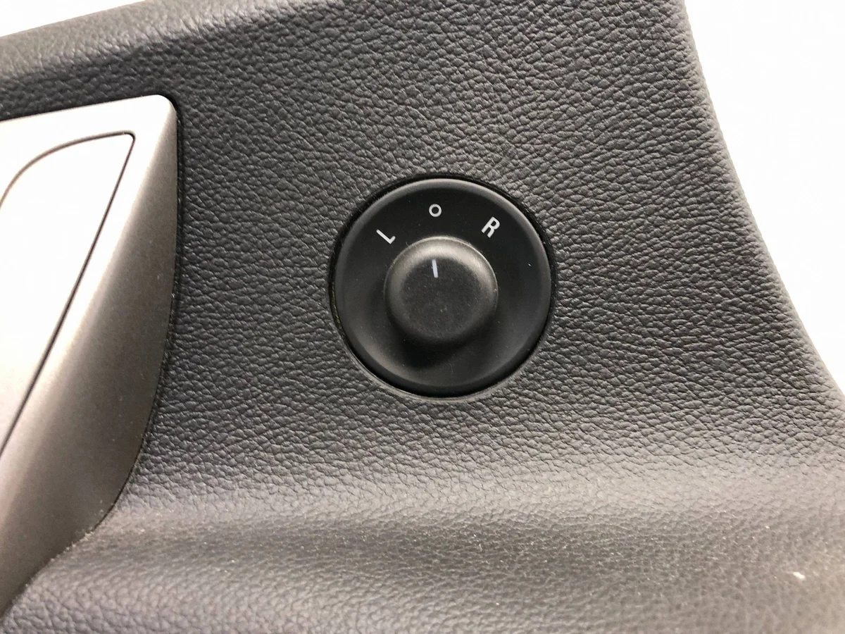 Panel puerta delantera izquierda Opel Astra J image 6