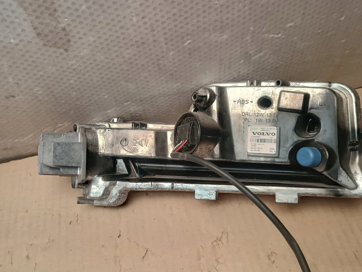 Luz Diurna LED Volvo V60 S60 II 31420395 image 3