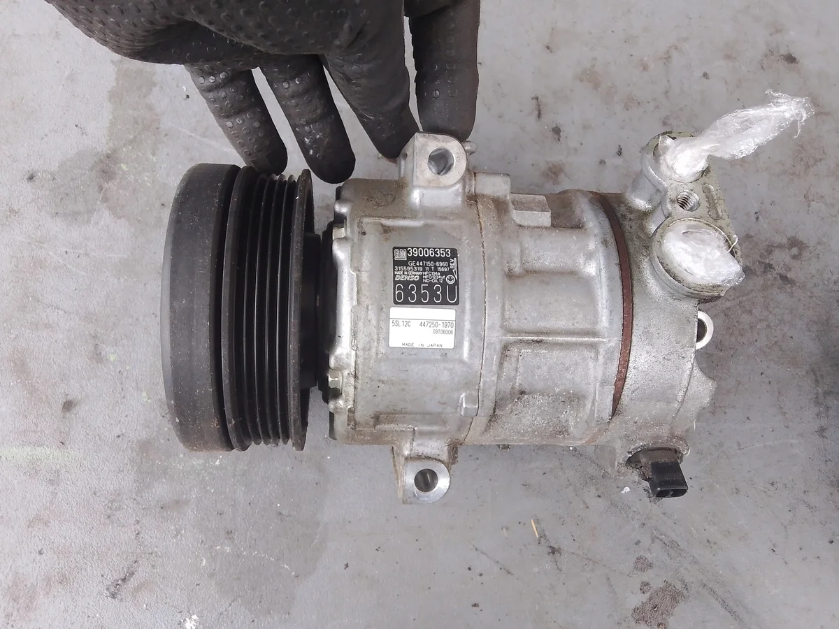 Compresseur clim Opel Corsa E 1.4 39006353 image 2