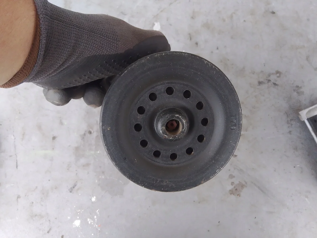 Compresseur clim Opel Corsa E 1.4 39006353 image 4