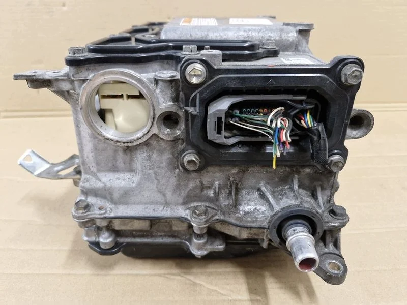 Toyota Prius Plus 1.8 Hybrid Wechselrichter G9200-47162 image 6