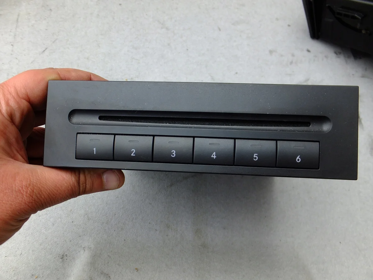 Changeur CD Mercedes W211 A2118275542