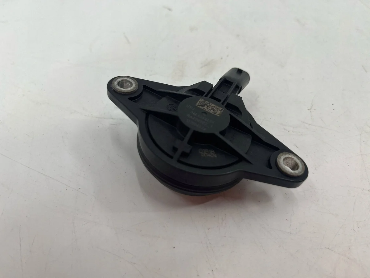 Audi A3 S3 8V 2018 Nockenwellensensor 04E906423B image 5