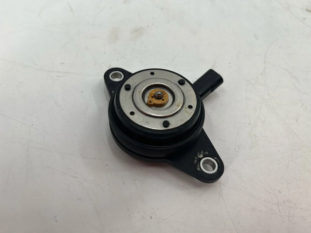 Audi A3 S3 8V 2018 Nockenwellensensor 04E906423B image 7