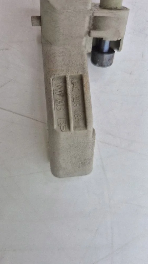 Audi A1 82A Crankshaft Position Sensor 04C906433 image 6