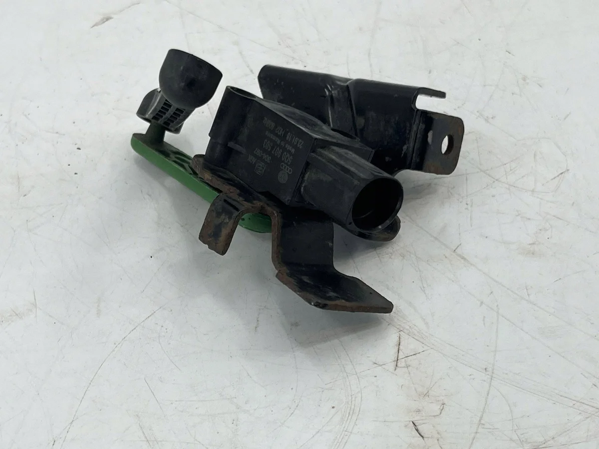 Audi VW Nivåsensor Vänster 5Q0512521J image 3