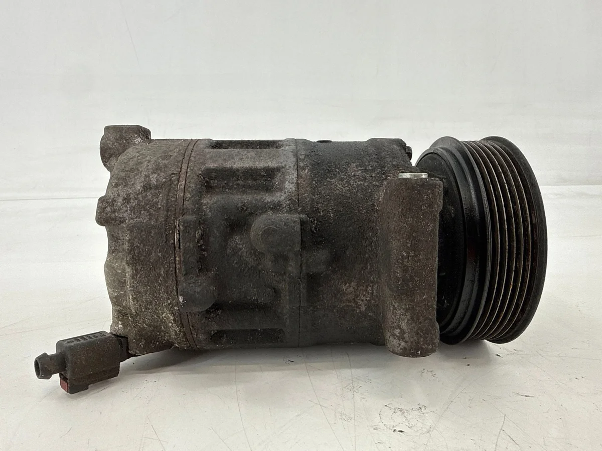 Airconditioning compressor Audi A4 B8 2.0 TDI image 8