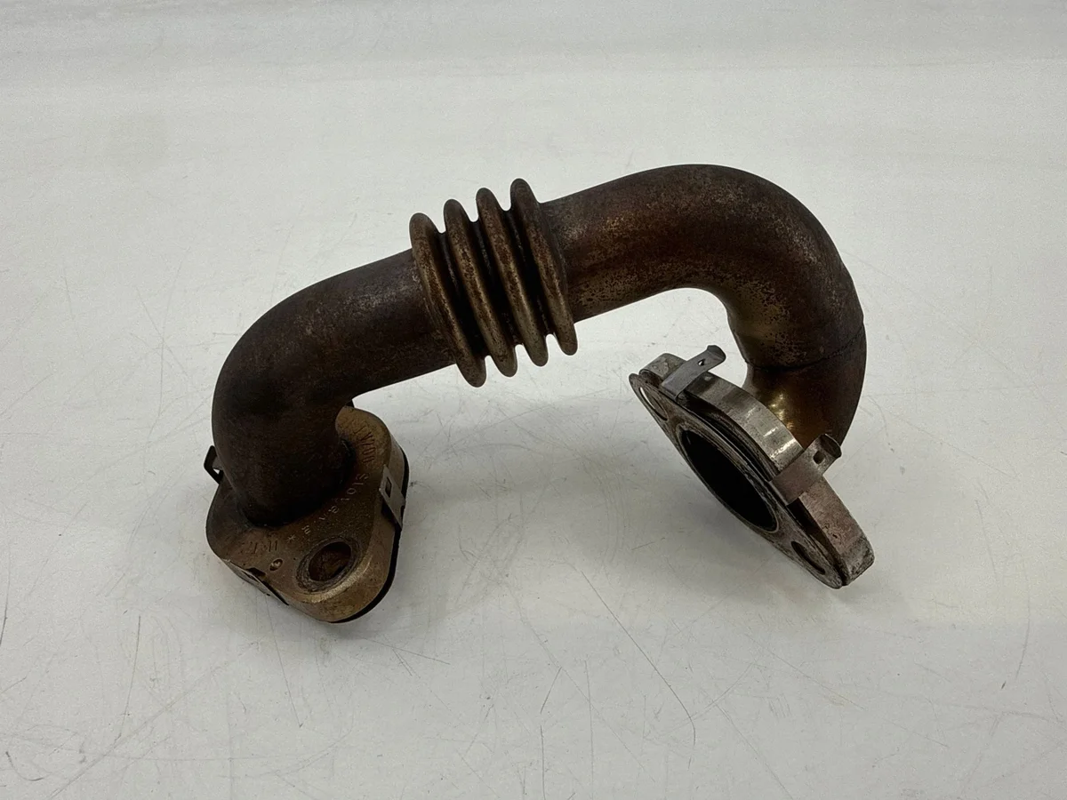 Audi 03L131521J Tuyau EGR Usagé