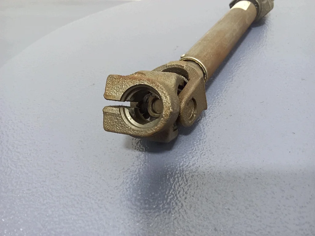 Ford Fiesta MK7 Steering Column U-Joint Used image 4