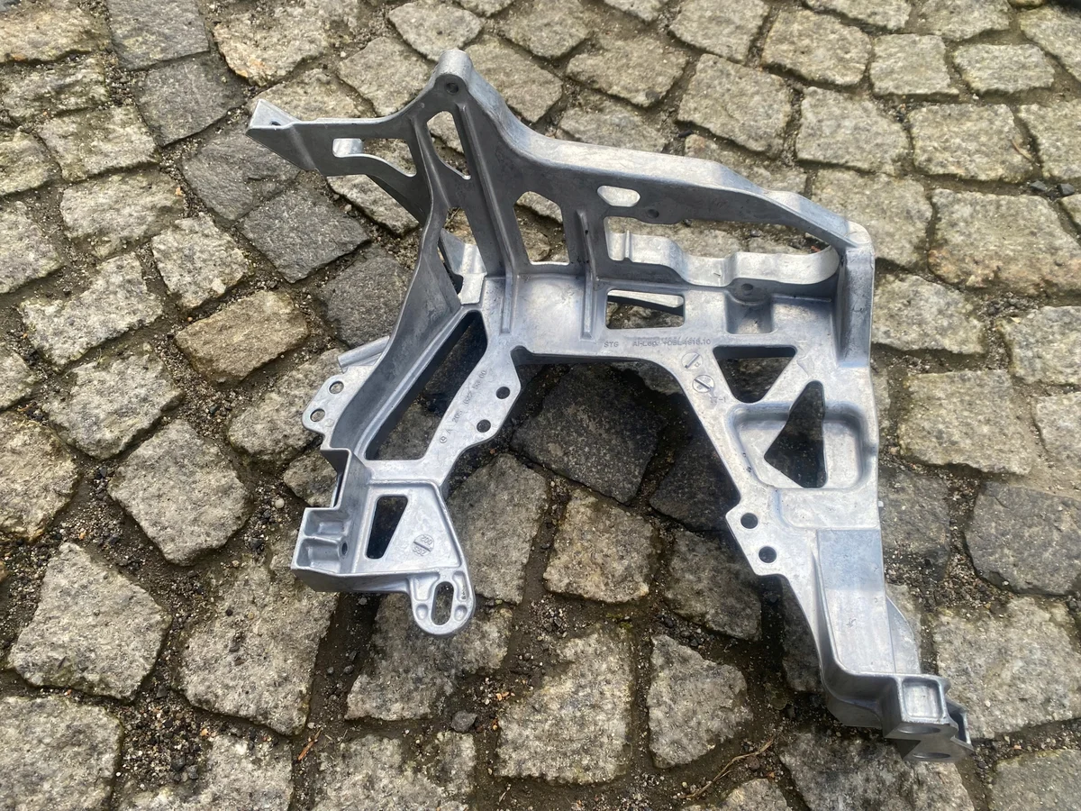 MERCEDES 205 Support Phare Droit Avant image 5