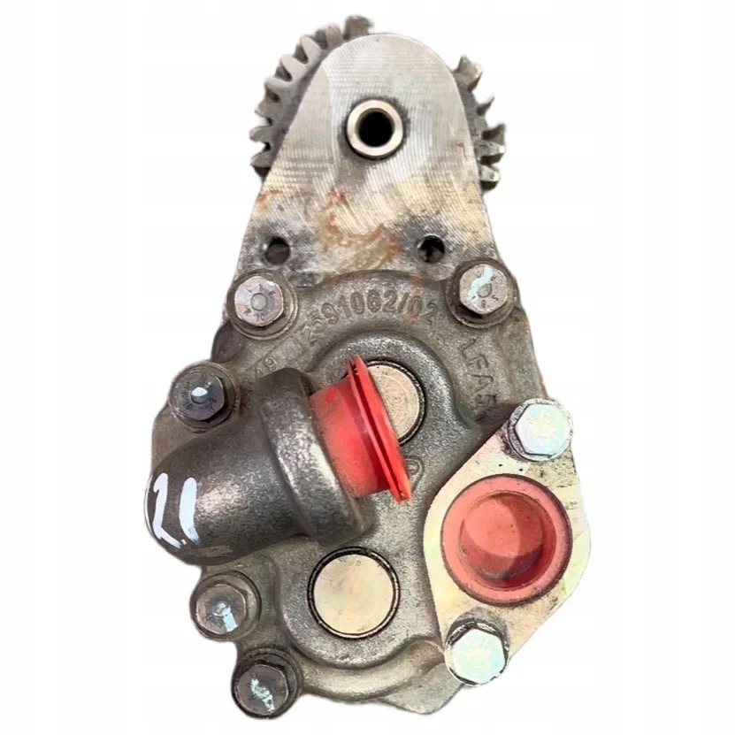 VDL Engine Oil Pump 1678777 Used image 6