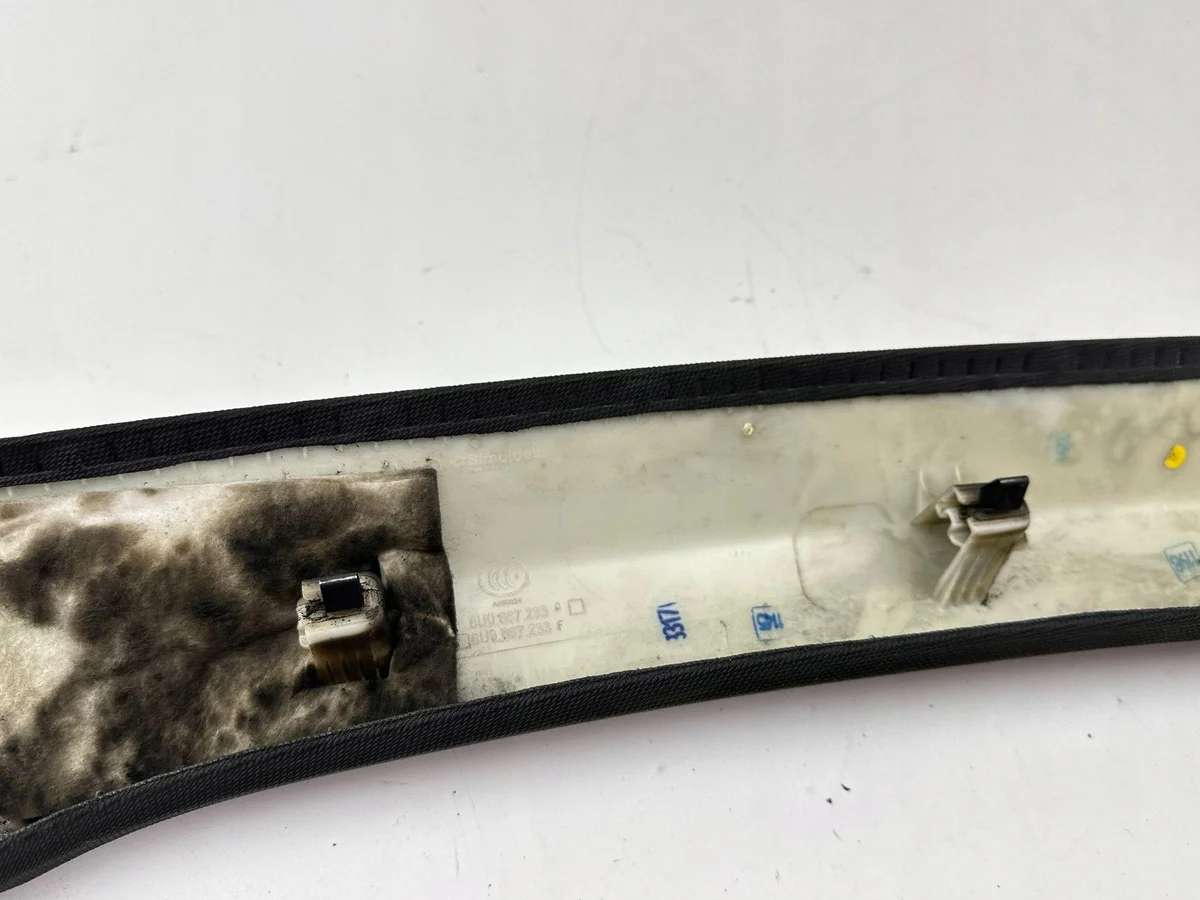 Audi Q3 8U A-Pilar Cover Left 8U0867233F image 6