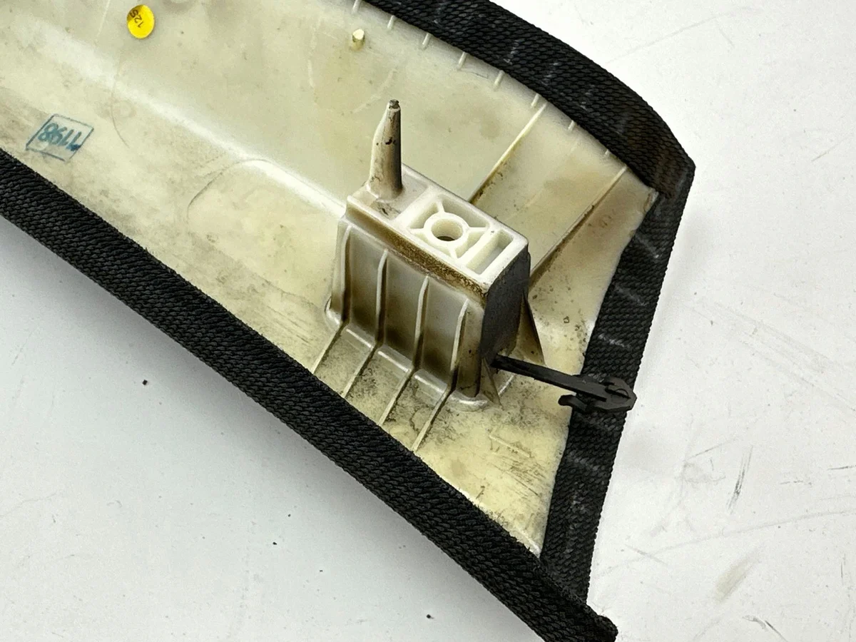 Audi Q3 8U A-Pilar Cover Left 8U0867233F image 8