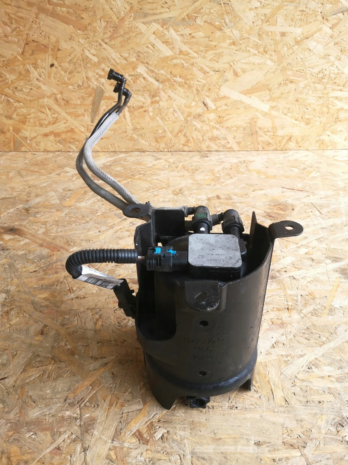 Boîtier filtre à carburant Renault Espace V 164004721R