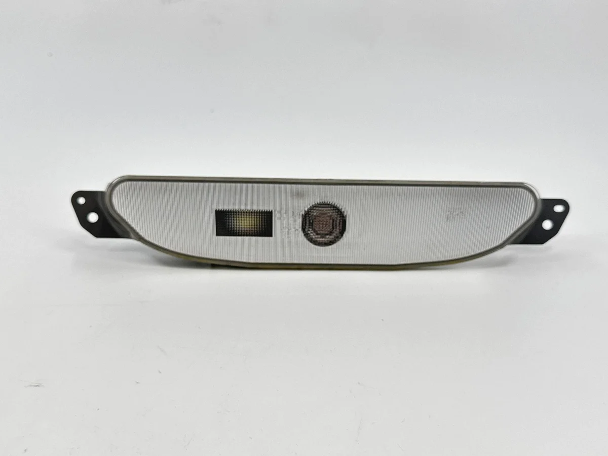 Toyota Yaris XP210 Luce posteriore LAA47239