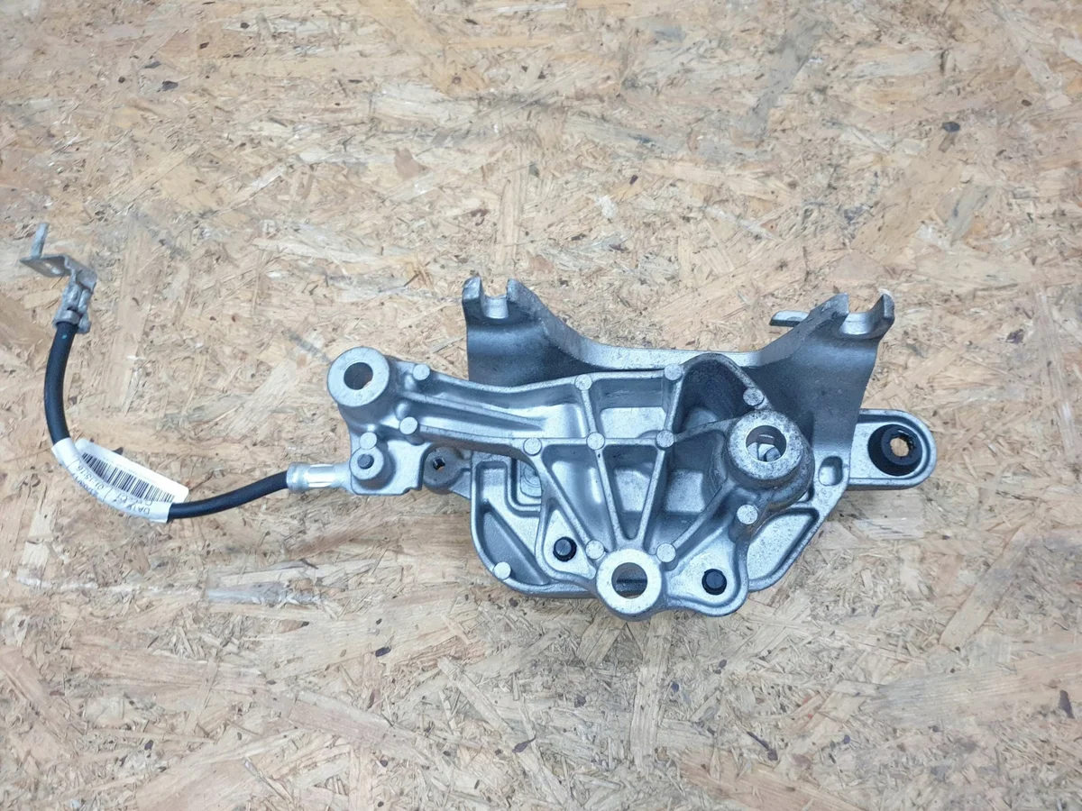 Renault Megane IV Motorsteun 112533688R image 3