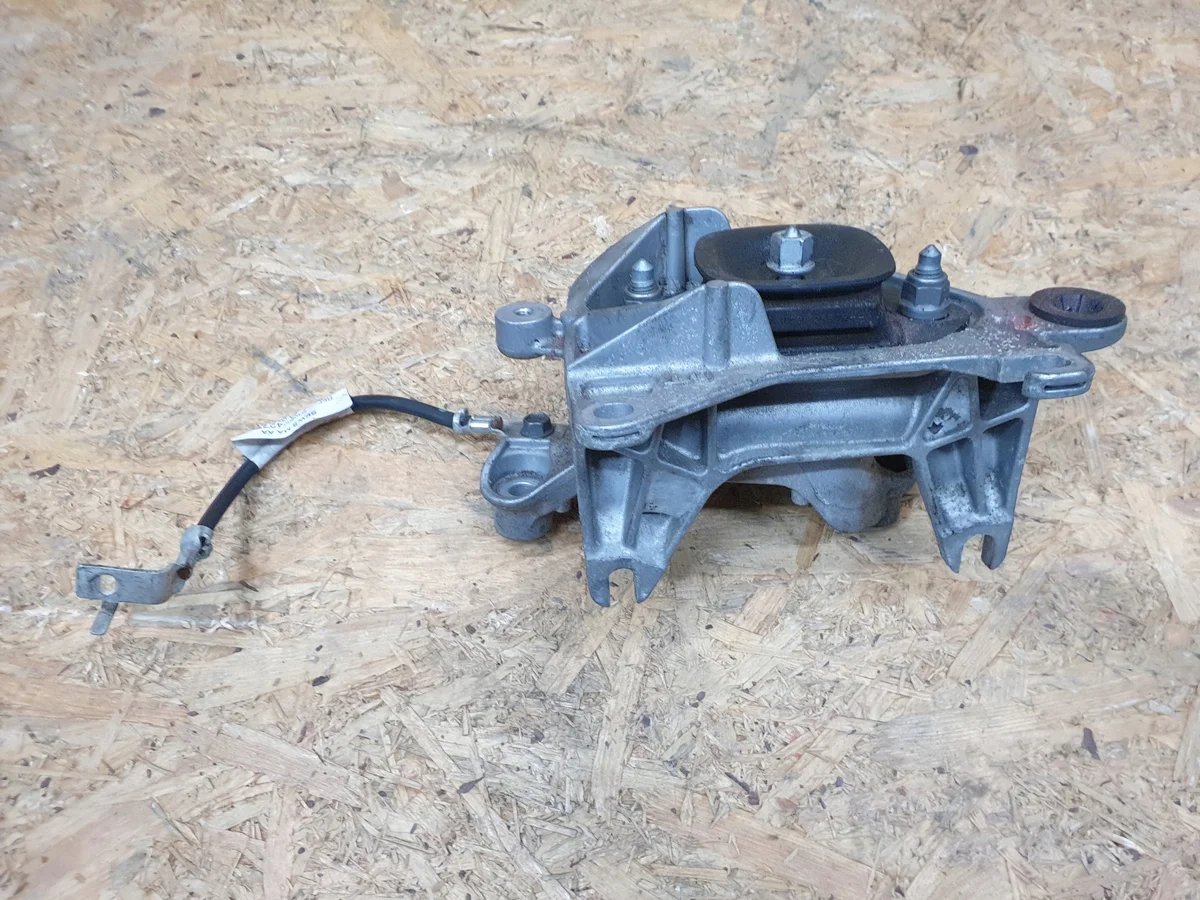 Renault Megane IV Motorsteun 112533688R image 5