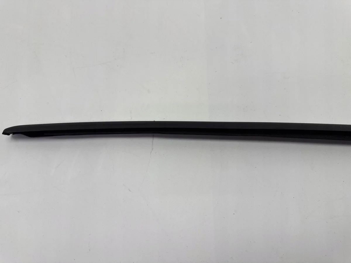 Moldura Parabrisas VW Golf VIII 8 5H0854327A
