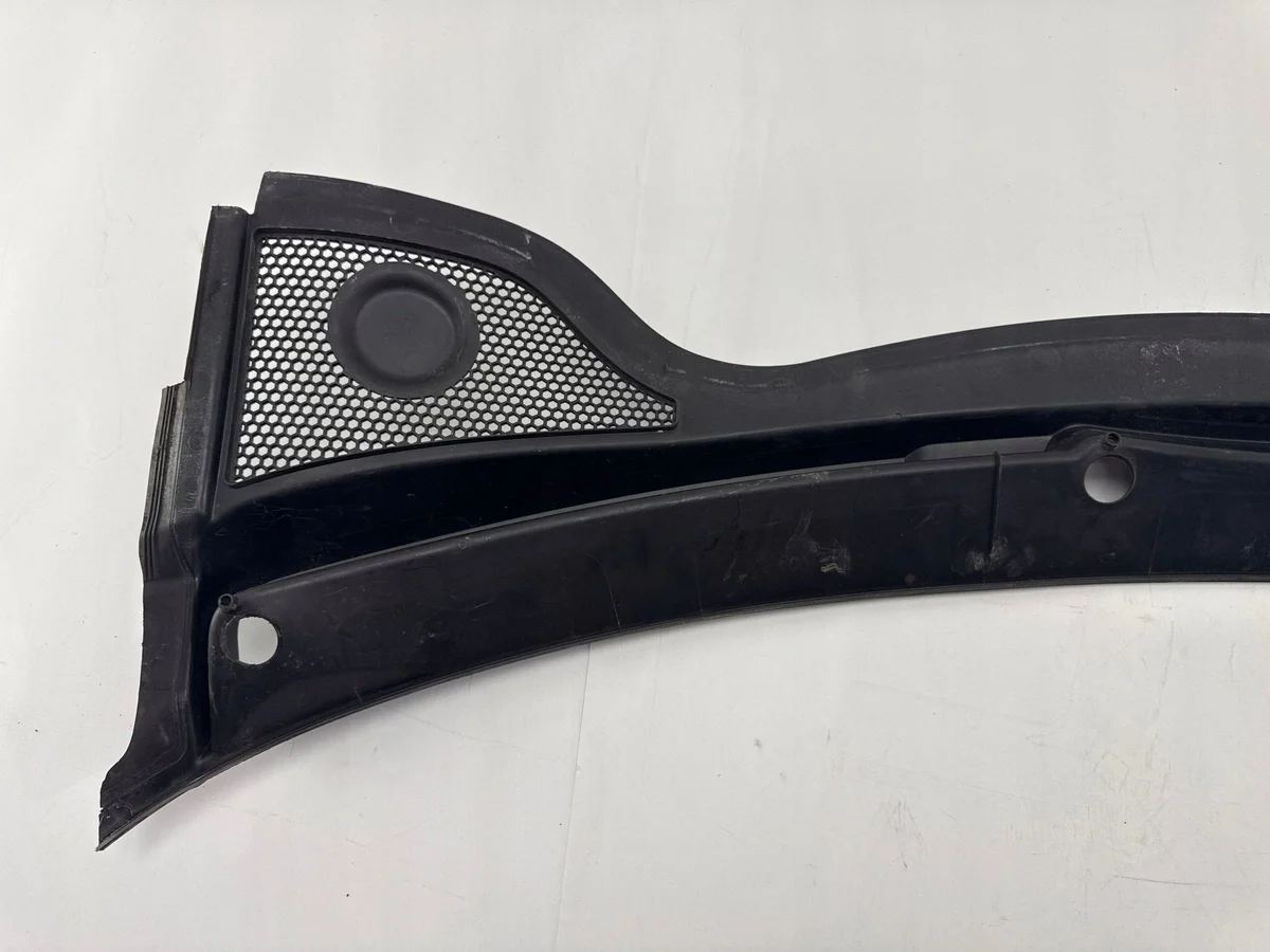 Audi Q3 8U Windlauf 8U2819403 image 8