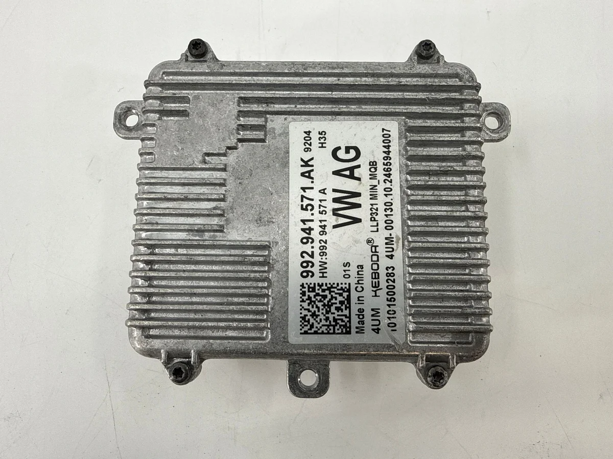 Volkswagen Passat B8 2017 Del 992941571A image 5