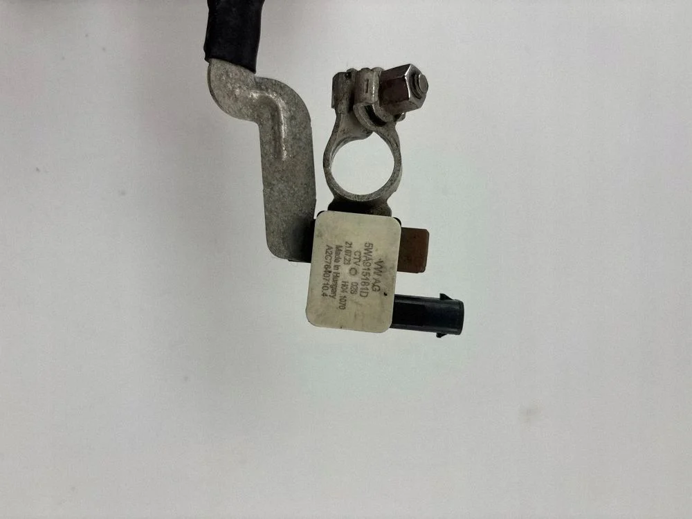 Audi A3 8Y 2023 Borne Bateria 5WA915181D image 9